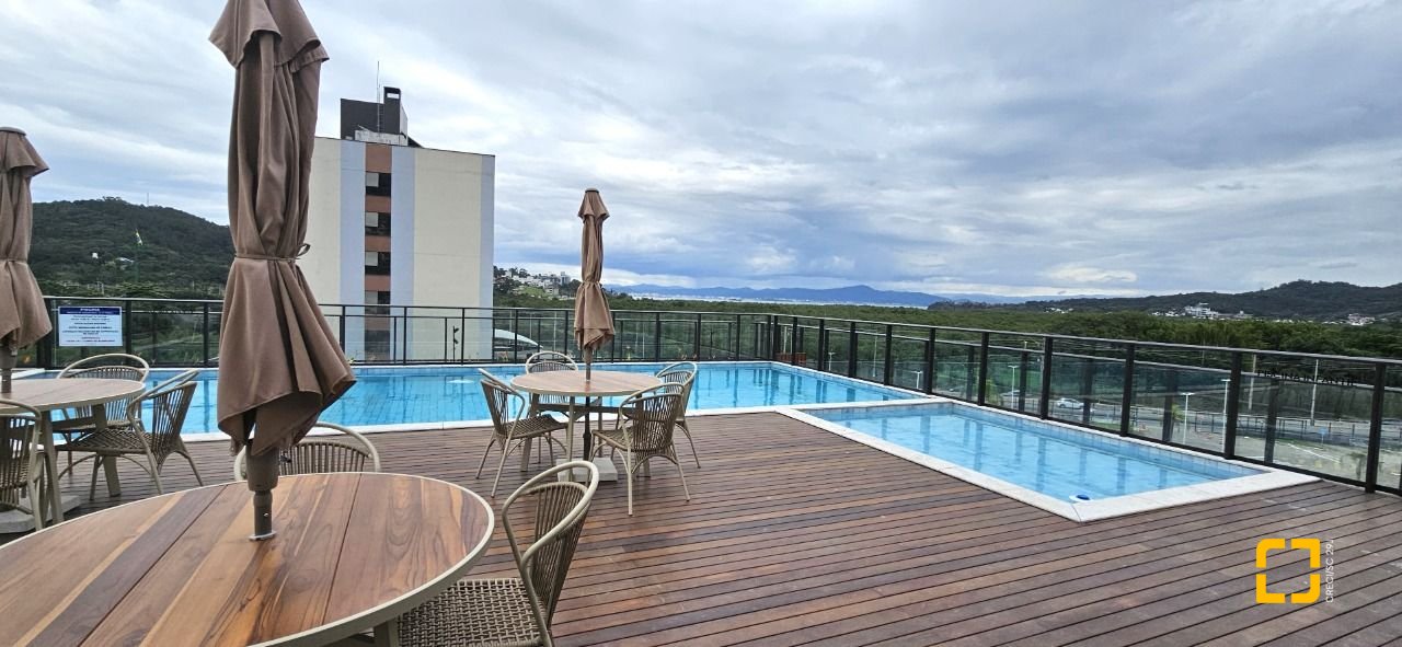 Apartamento com 75m², 3 quartos (sendo 1 suíte), 2 garagens, no bairro Saco Grande em Florianópolis
