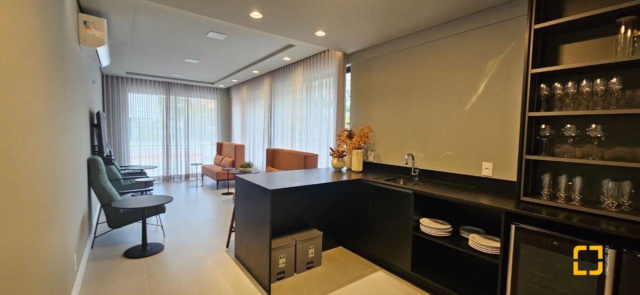 Apartamento com 75m², 3 quartos (sendo 1 suíte), 2 garagens, no bairro Saco Grande em Florianópolis