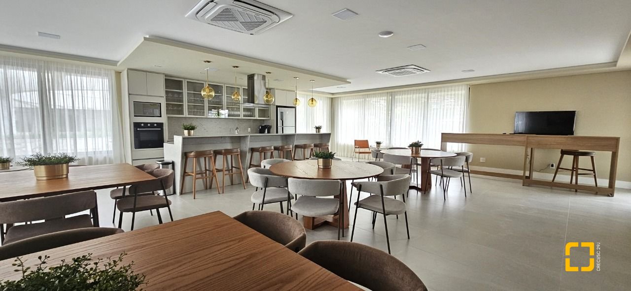 Apartamento com 75m², 3 quartos (sendo 1 suíte), 2 garagens, no bairro Saco Grande em Florianópolis