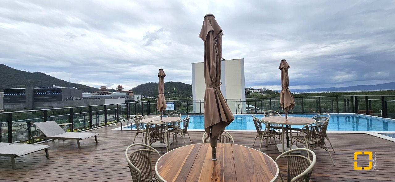 Apartamento com 75m², 3 quartos (sendo 1 suíte), 2 garagens, no bairro Saco Grande em Florianópolis