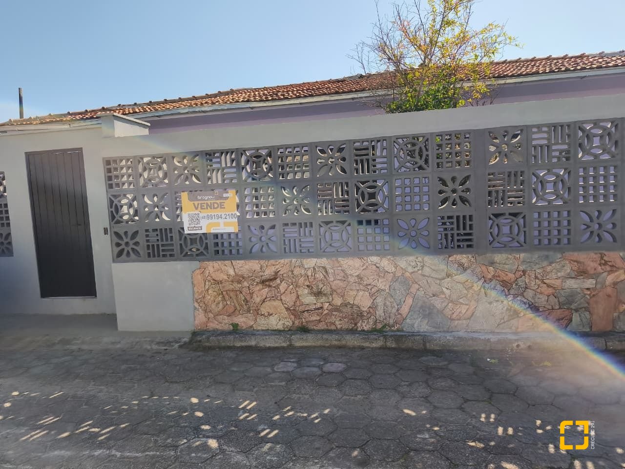 Casa com 190m², 5 quartos (sendo 1 suíte), 4 garagens, no bairro Campeche em Florianópolis