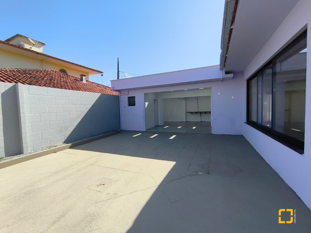 Casa com 190m², 5 quartos (sendo 1 suíte), 4 garagens, no bairro Campeche em Florianópolis