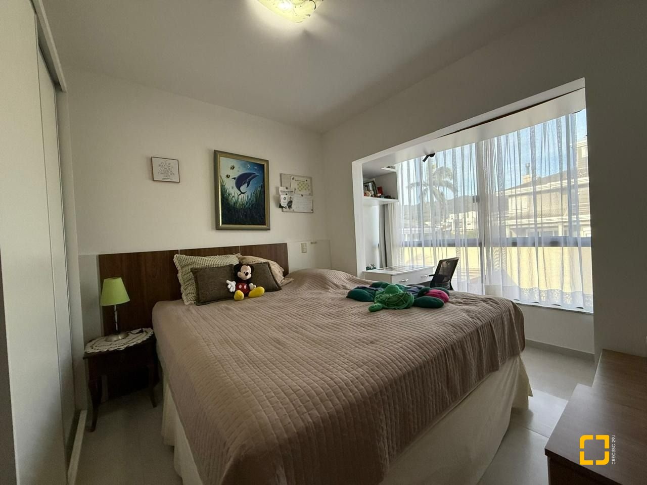 Casa com 291m², 9 quartos (sendo 4 suítes), 2 garagens, no bairro Cachoeira do Bom Jesus em Florianópolis