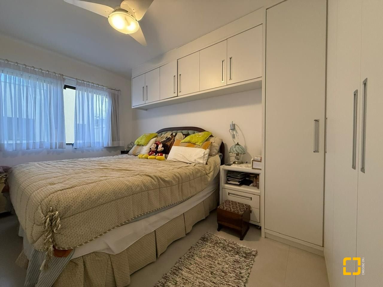 Casa com 291m², 9 quartos (sendo 4 suítes), 2 garagens, no bairro Cachoeira do Bom Jesus em Florianópolis