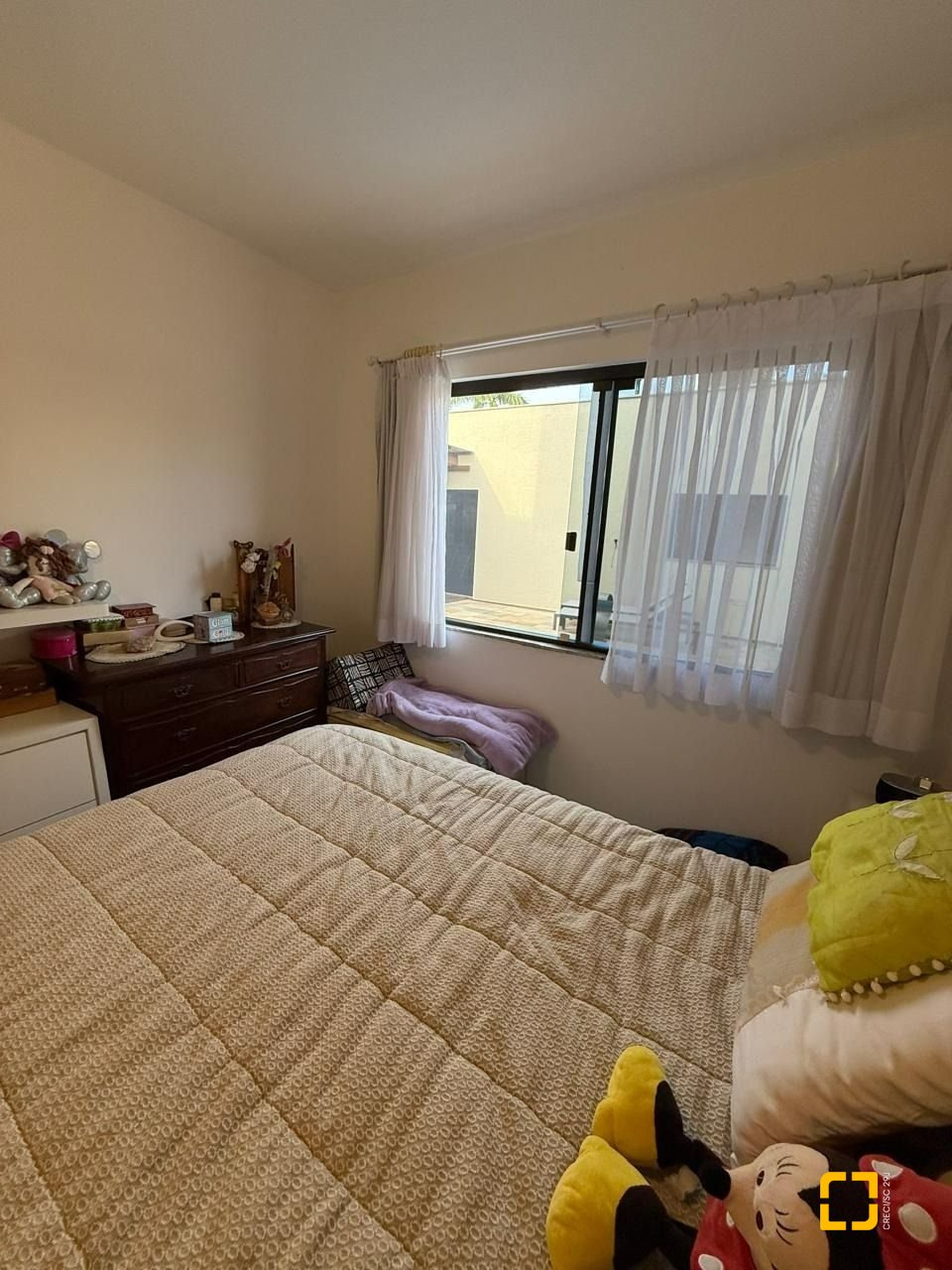 Casa com 291m², 9 quartos (sendo 4 suítes), 2 garagens, no bairro Cachoeira do Bom Jesus em Florianópolis