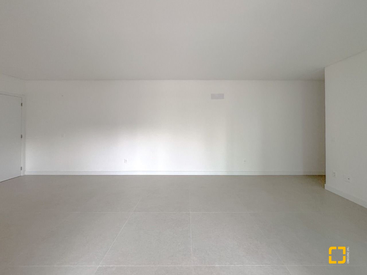Apartamento com 80m², 3 quartos (sendo 1 suíte), 1 garagem, no bairro Centro em Florianópolis