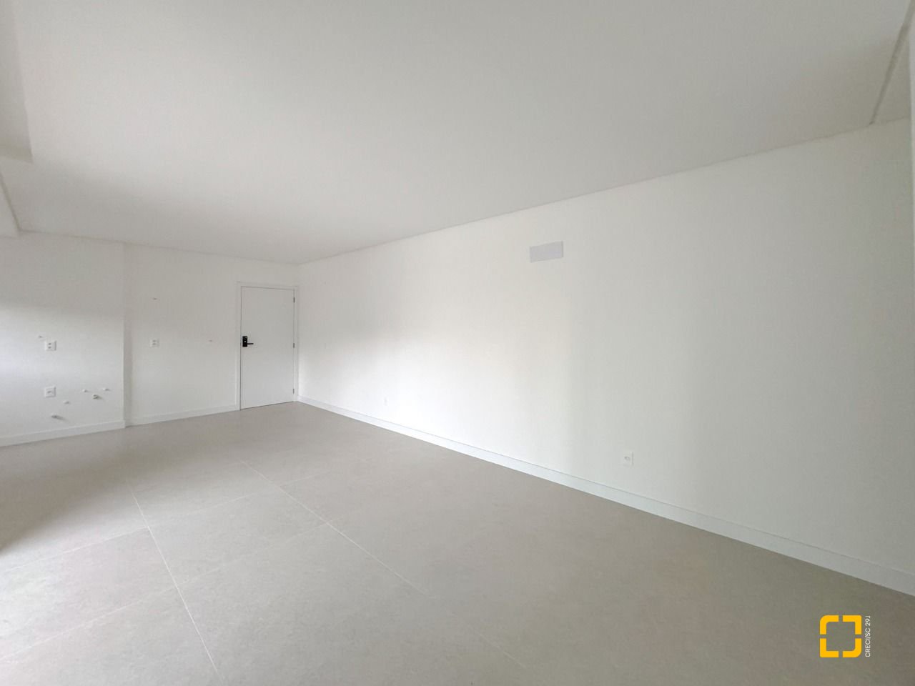 Apartamento com 80m², 3 quartos (sendo 1 suíte), 1 garagem, no bairro Centro em Florianópolis
