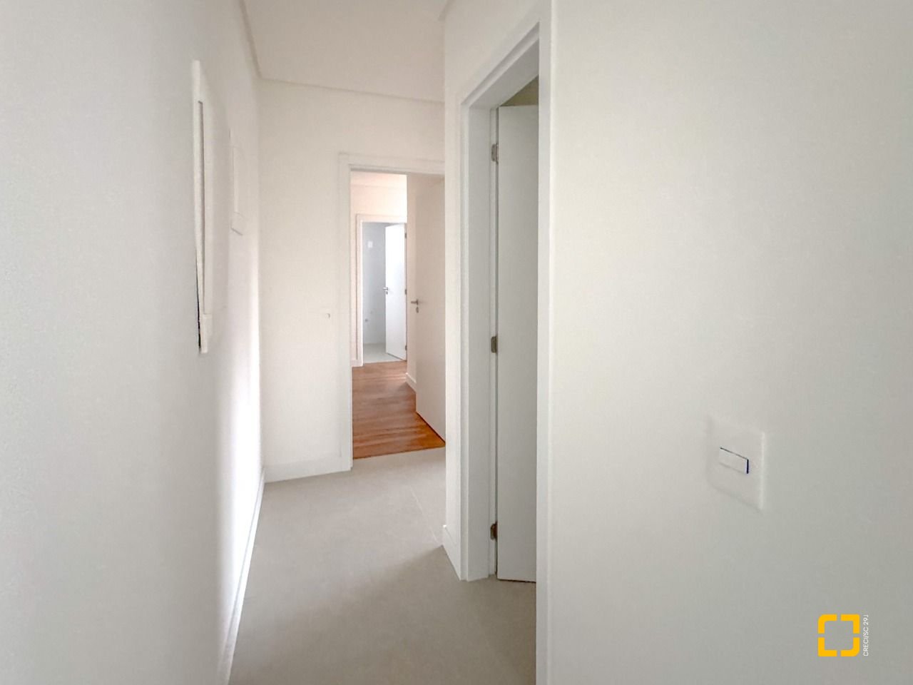 Apartamento com 80m², 3 quartos (sendo 1 suíte), 1 garagem, no bairro Centro em Florianópolis