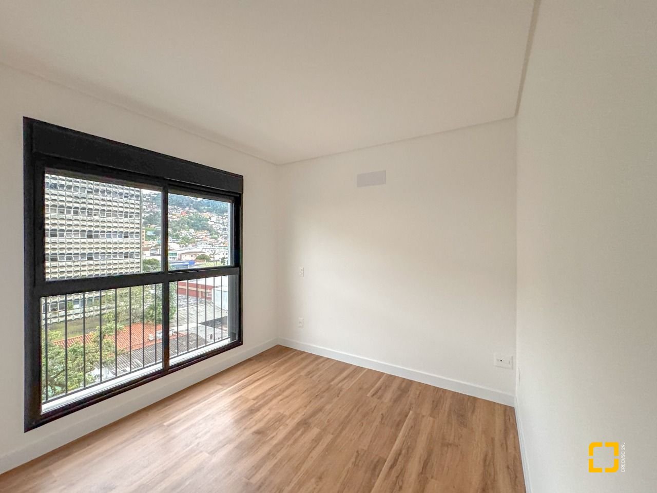 Apartamento com 80m², 3 quartos (sendo 1 suíte), 1 garagem, no bairro Centro em Florianópolis