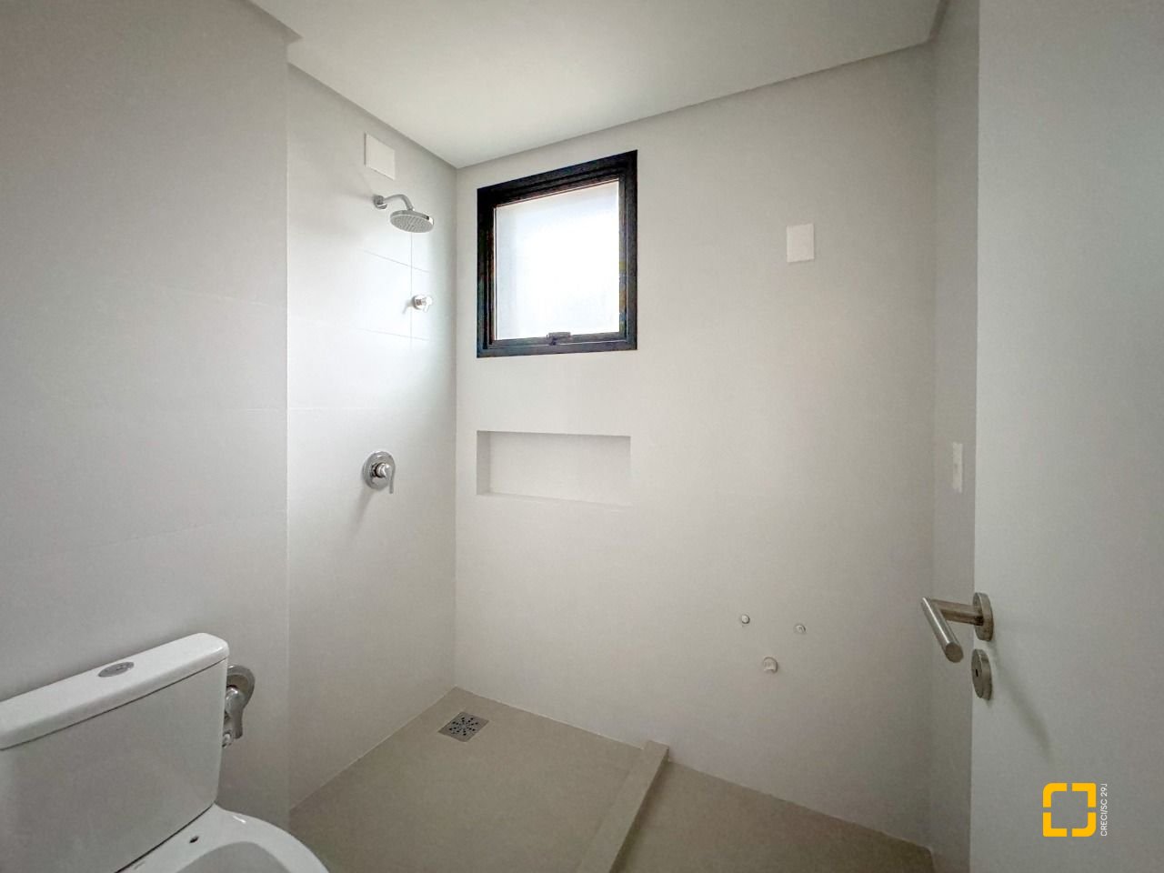 Apartamento com 80m², 3 quartos (sendo 1 suíte), 1 garagem, no bairro Centro em Florianópolis