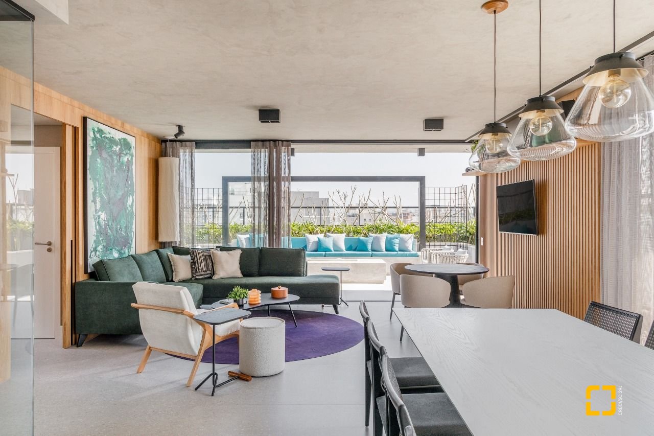 Apartamento com 80m², 3 quartos (sendo 1 suíte), 1 garagem, no bairro Centro em Florianópolis