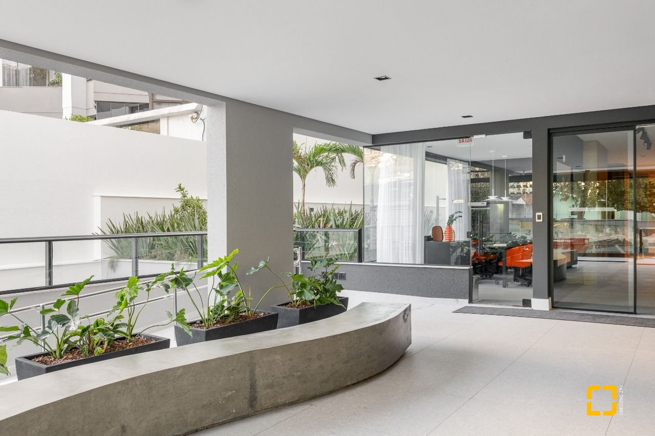 Apartamento com 80m², 3 quartos (sendo 1 suíte), 1 garagem, no bairro Centro em Florianópolis