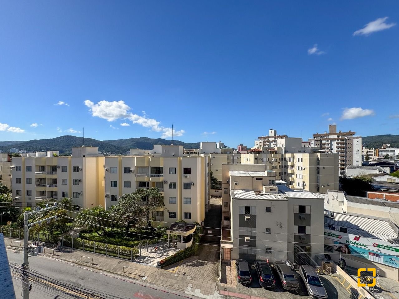Apartamento com 68m², 3 quartos (sendo 1 suíte), 1 garagem, no bairro Trindade em Florianópolis