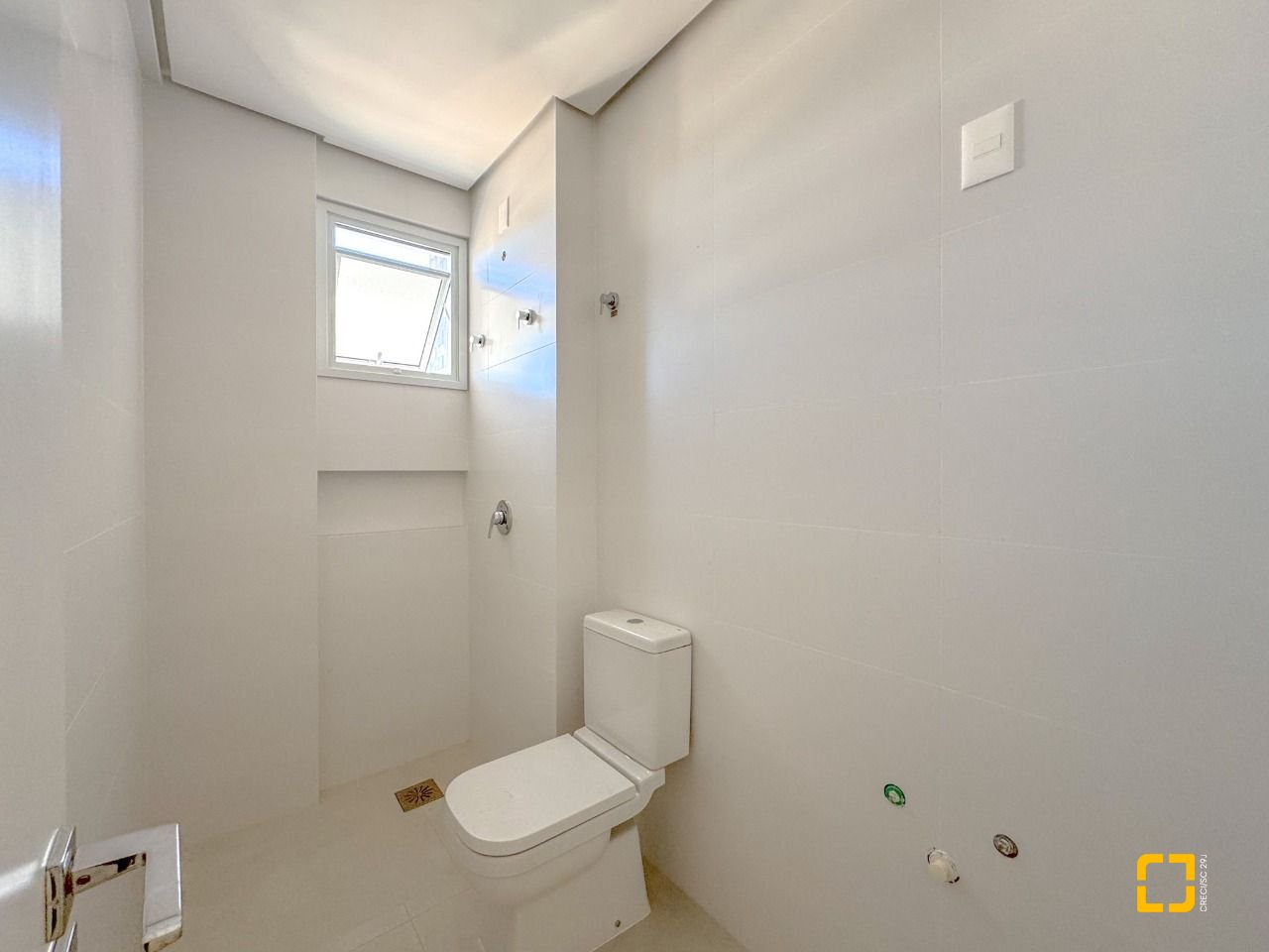 Apartamento com 68m², 3 quartos (sendo 1 suíte), 1 garagem, no bairro Trindade em Florianópolis