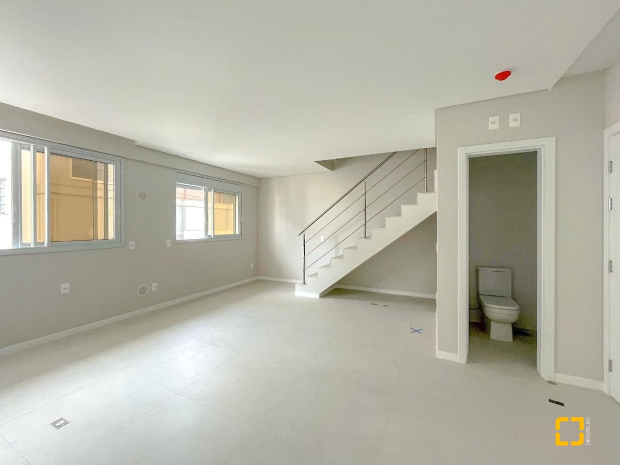 Cobertura com 100m², 4 quartos (sendo 2 suítes), 2 garagens, no bairro Trindade em Florianópolis