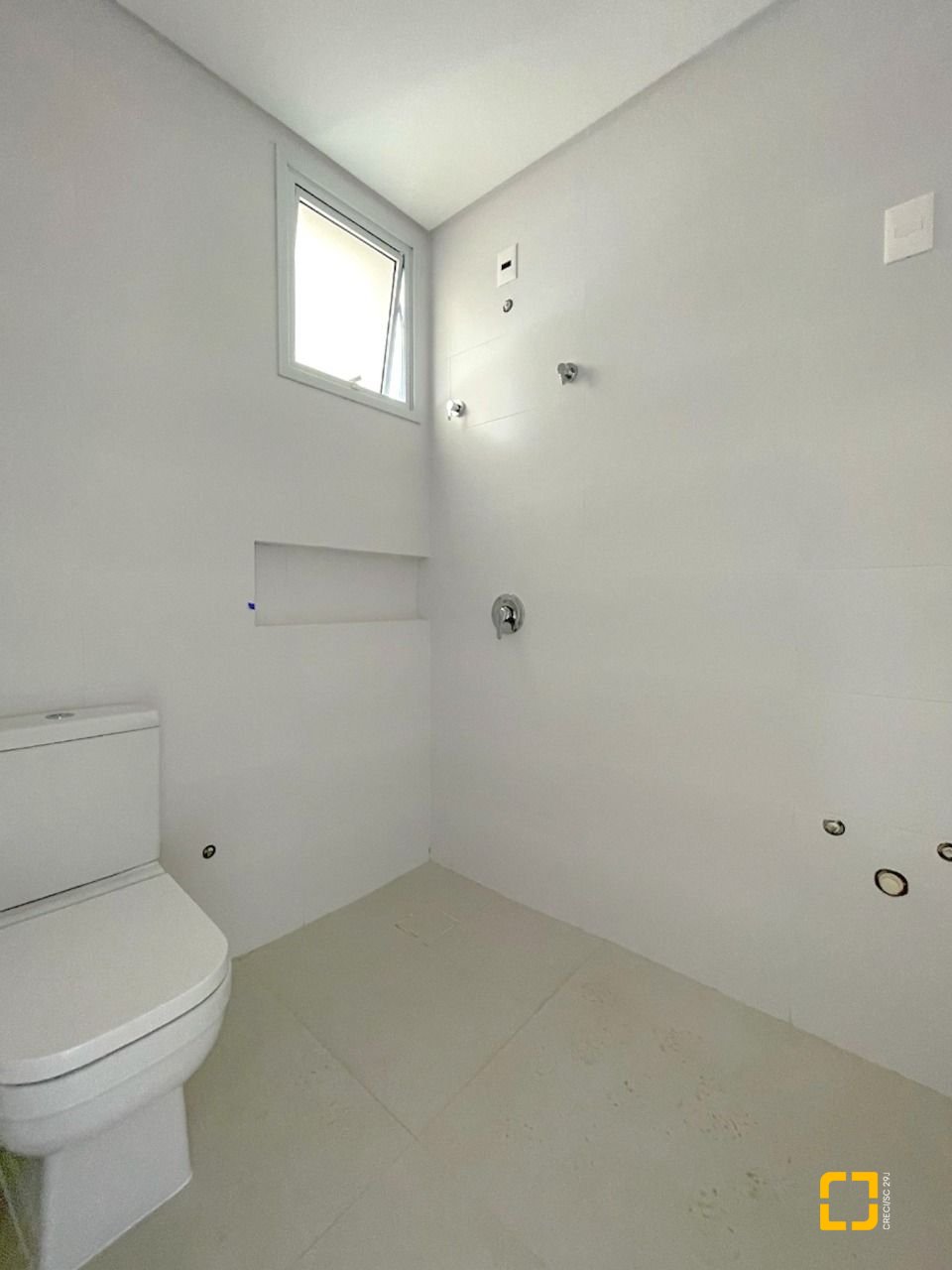 Cobertura com 100m², 4 quartos (sendo 2 suítes), 2 garagens, no bairro Trindade em Florianópolis