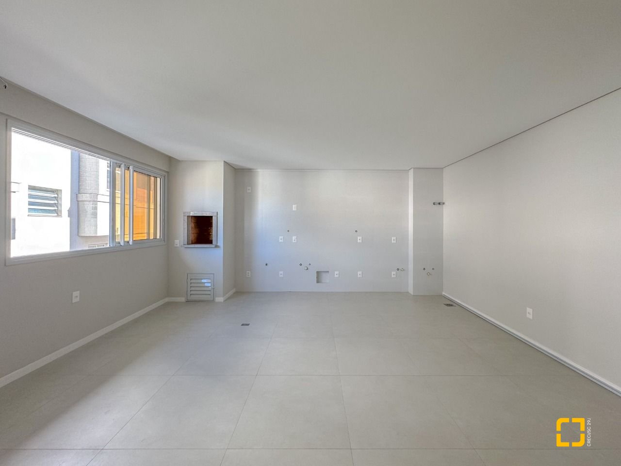 Cobertura com 102m², 4 quartos (sendo 2 suítes), 2 garagens, no bairro Trindade em Florianópolis
