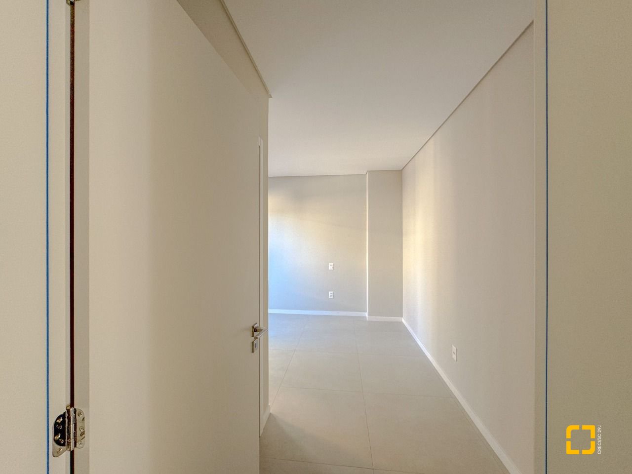 Cobertura com 102m², 4 quartos (sendo 2 suítes), 2 garagens, no bairro Trindade em Florianópolis