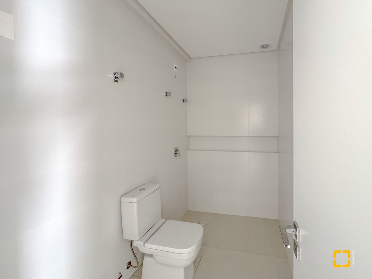Cobertura com 102m², 4 quartos (sendo 2 suítes), 2 garagens, no bairro Trindade em Florianópolis