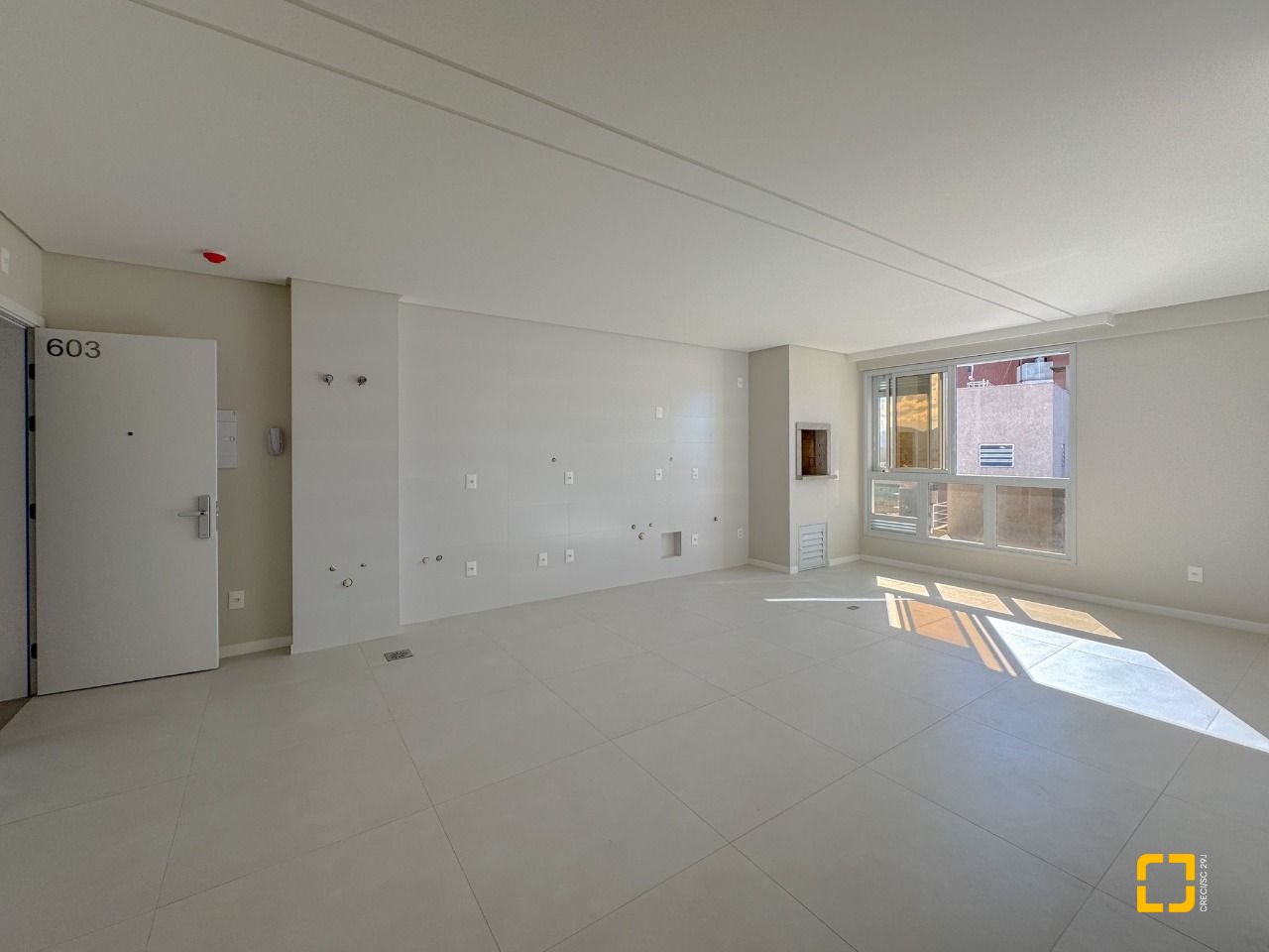Cobertura com 107m², 5 quartos (sendo 2 suítes), 2 garagens, no bairro Trindade em Florianópolis