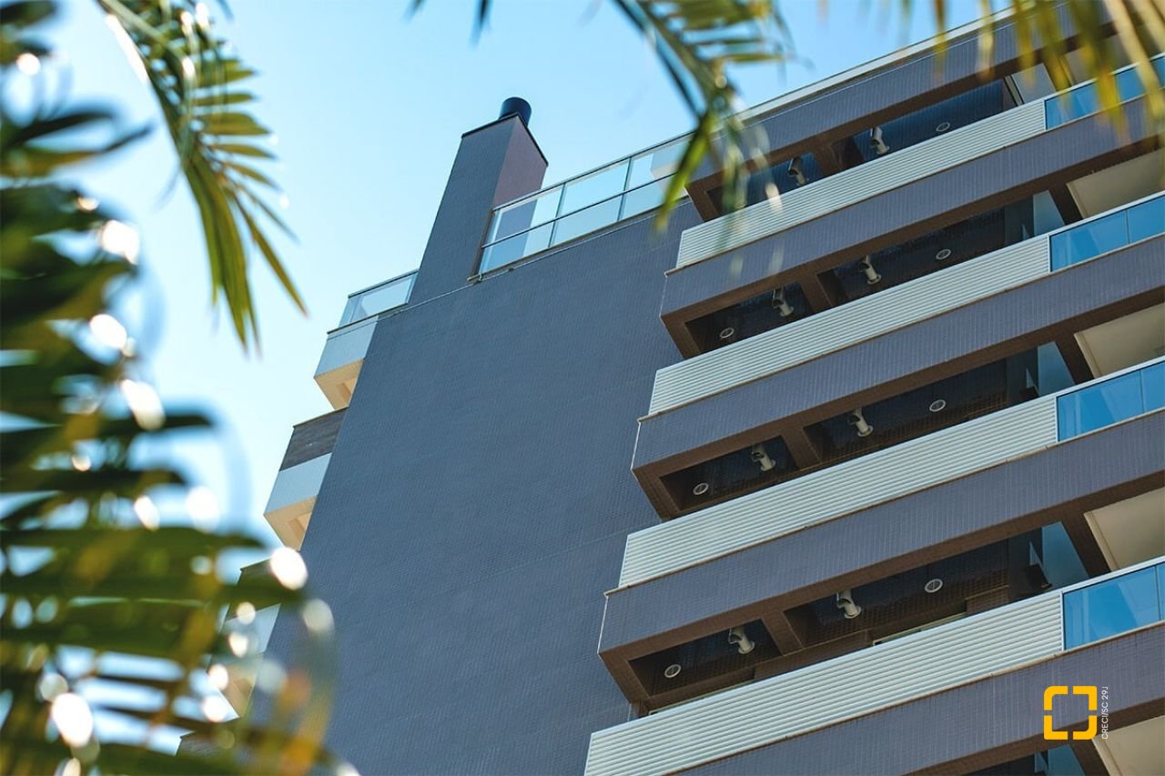 Apartamento com 75m², 3 quartos (sendo 1 suíte), 2 garagens, no bairro Itacorubi em Florianópolis