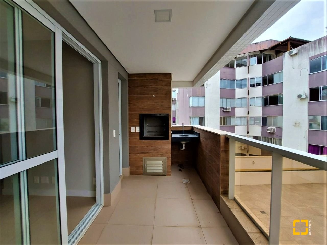 Apartamento com 75m², 3 quartos (sendo 1 suíte), 2 garagens, no bairro Itacorubi em Florianópolis