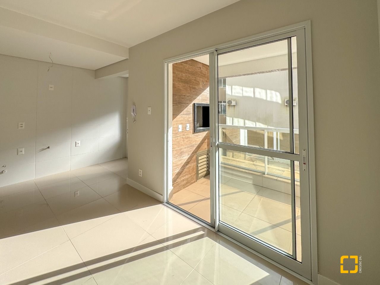 Apartamento com 75m², 3 quartos (sendo 1 suíte), 1 garagem, no bairro Itacorubi em Florianópolis