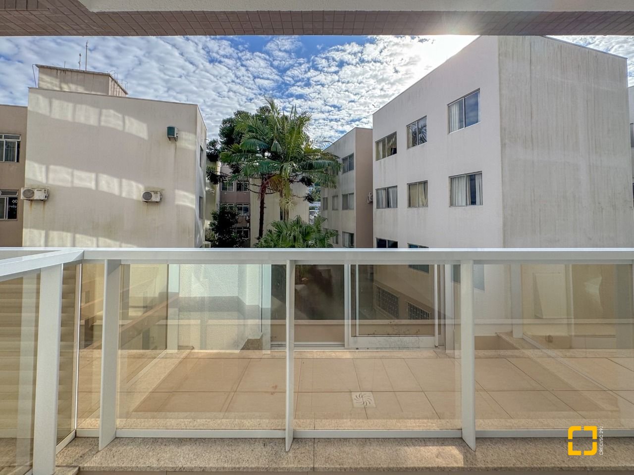 Apartamento com 75m², 3 quartos (sendo 1 suíte), 1 garagem, no bairro Itacorubi em Florianópolis