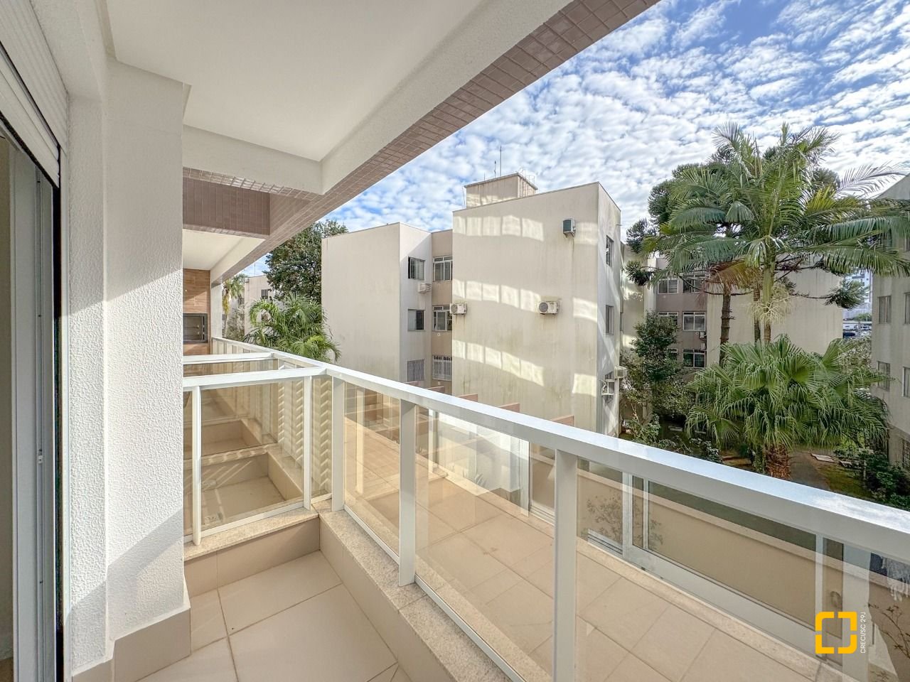 Apartamento com 75m², 3 quartos (sendo 1 suíte), 1 garagem, no bairro Itacorubi em Florianópolis