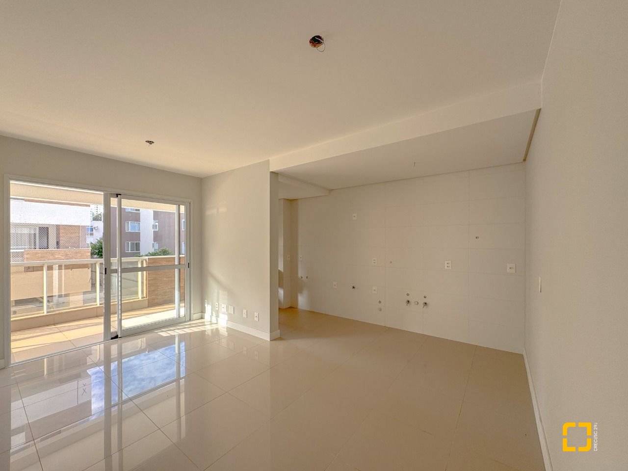 Apartamento com 76m², 4 quartos (sendo 2 suítes), 1 garagem, no bairro Itacorubi em Florianópolis
