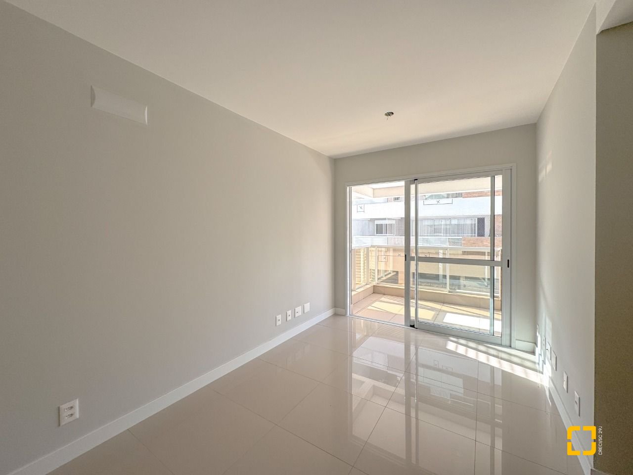 Apartamento com 76m², 4 quartos (sendo 2 suítes), 1 garagem, no bairro Itacorubi em Florianópolis