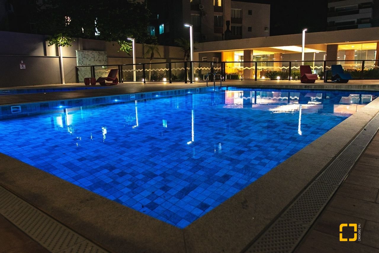 Apartamento com 76m², 4 quartos (sendo 2 suítes), 1 garagem, no bairro Itacorubi em Florianópolis