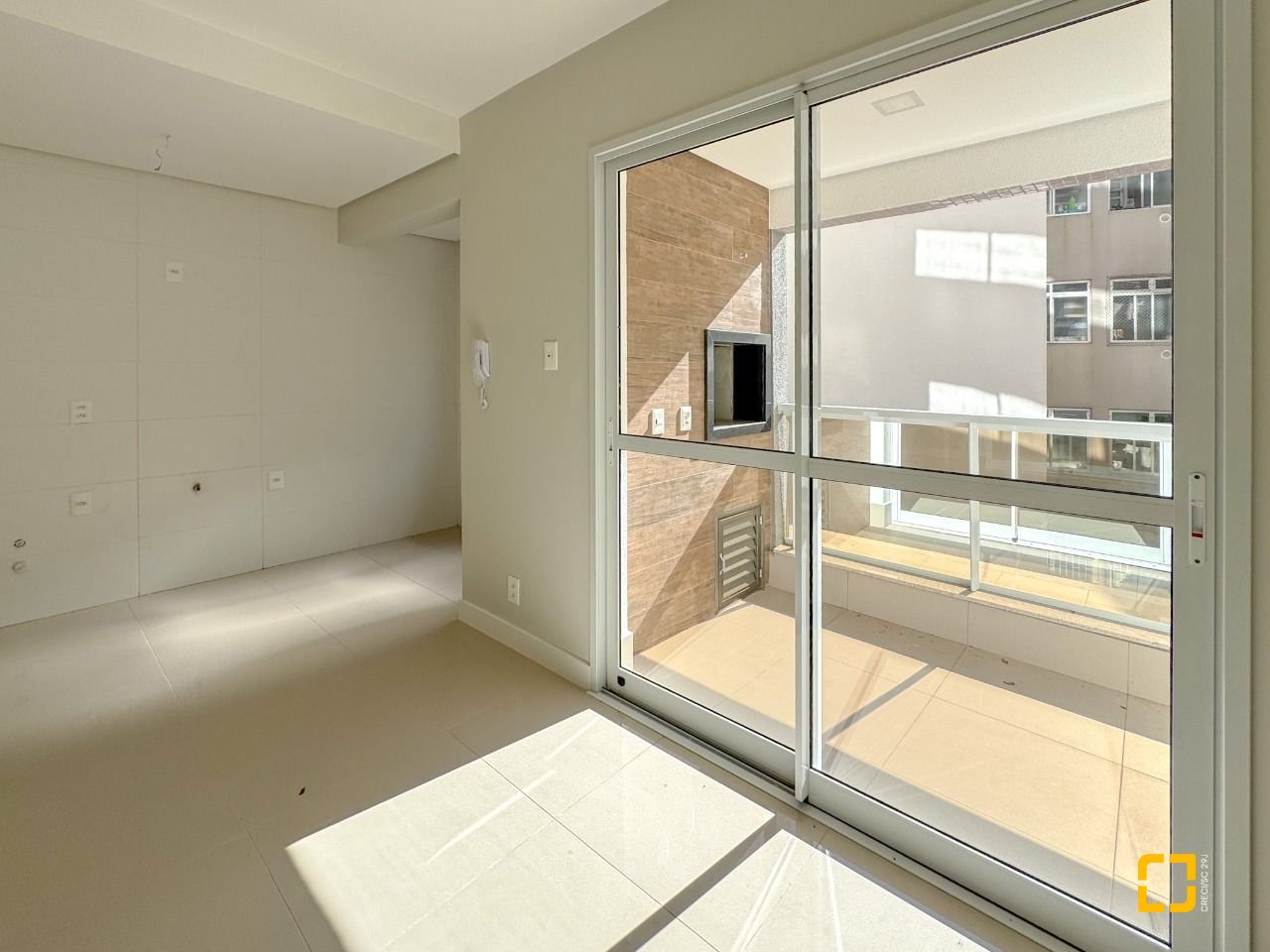 Apartamento com 75m², 3 quartos (sendo 1 suíte), 1 garagem, no bairro Itacorubi em Florianópolis