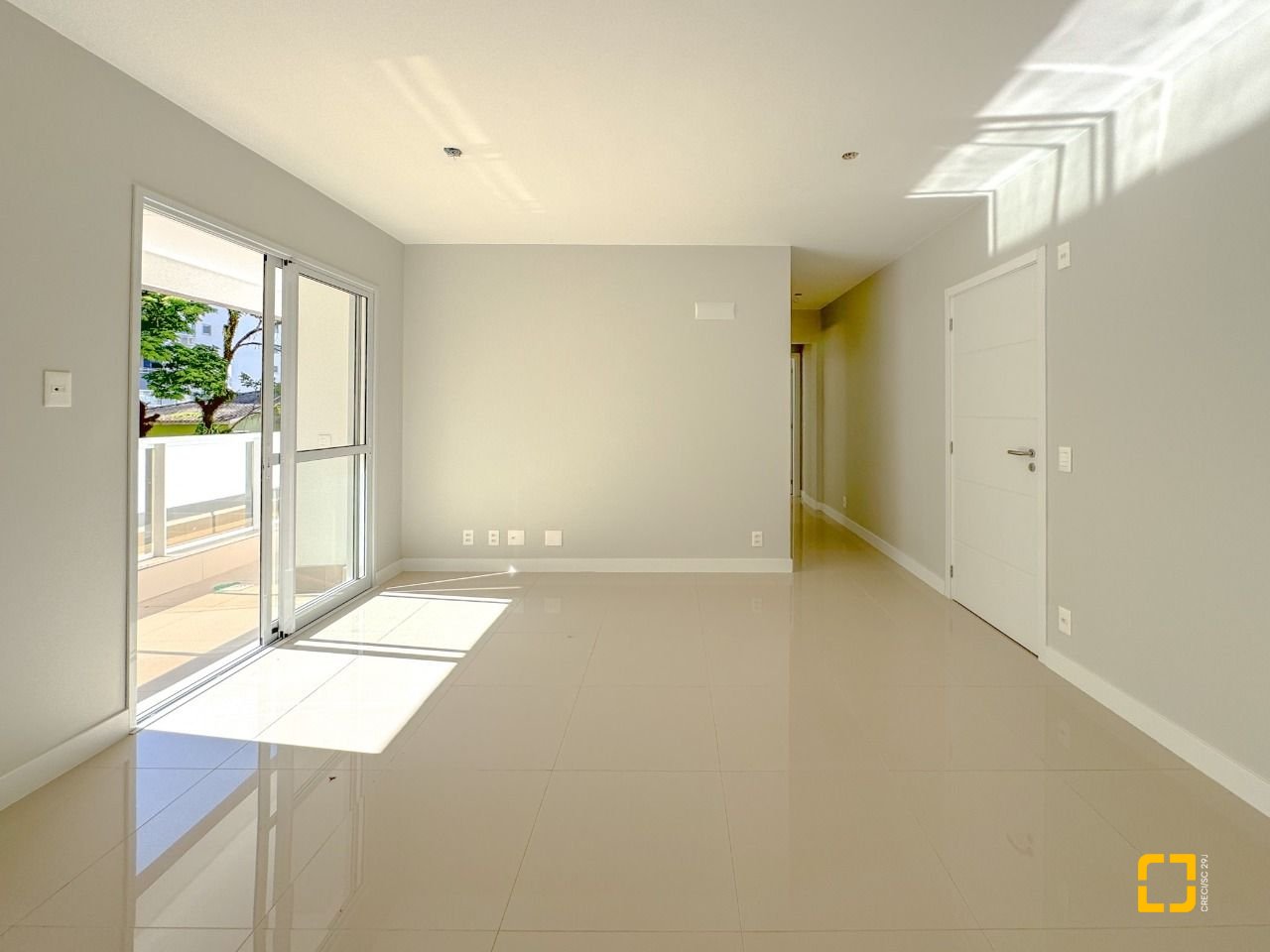 Apartamento com 75m², 3 quartos (sendo 1 suíte), 1 garagem, no bairro Itacorubi em Florianópolis