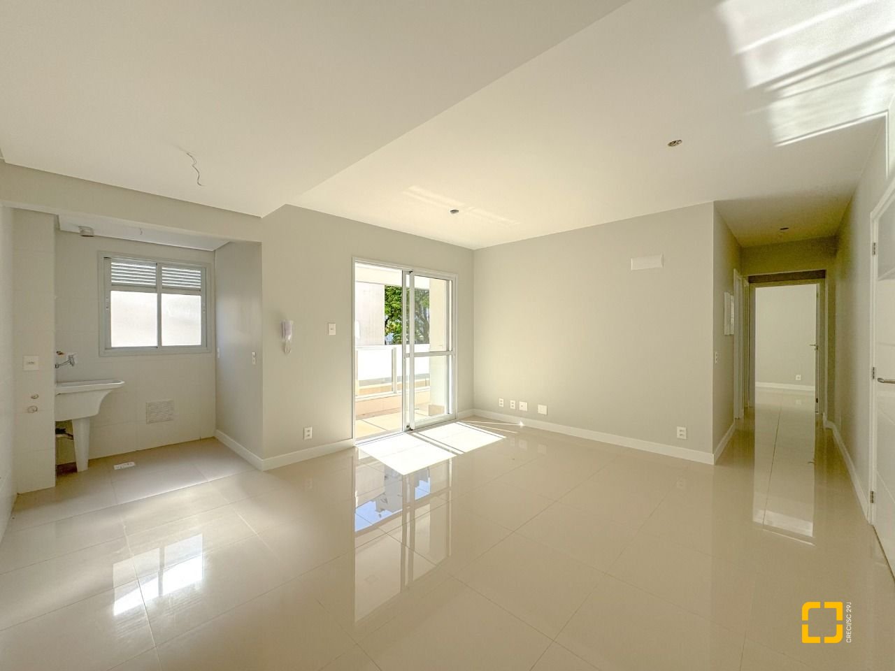 Apartamento com 75m², 3 quartos (sendo 1 suíte), 1 garagem, no bairro Itacorubi em Florianópolis