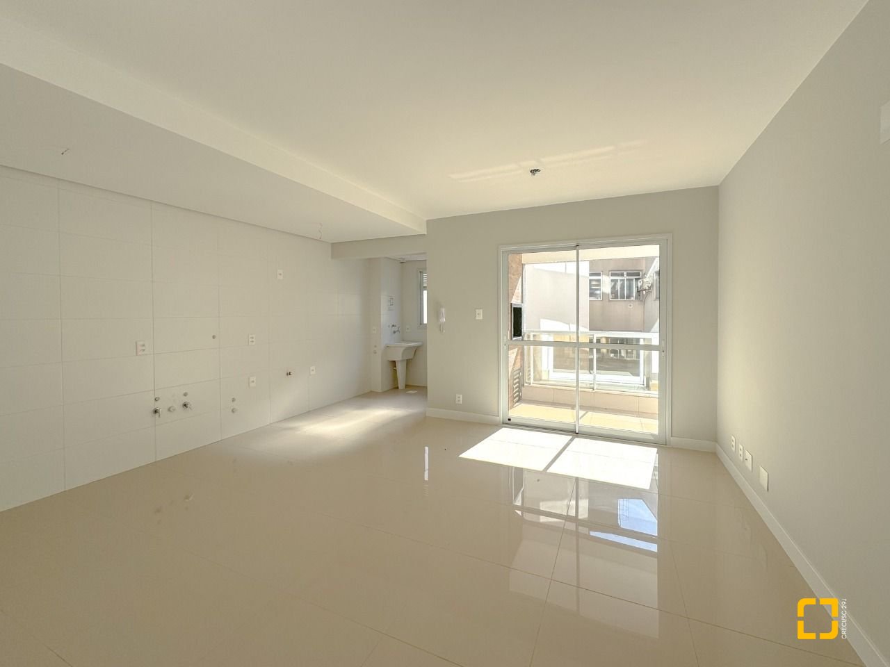 Apartamento com 75m², 3 quartos (sendo 1 suíte), 1 garagem, no bairro Itacorubi em Florianópolis