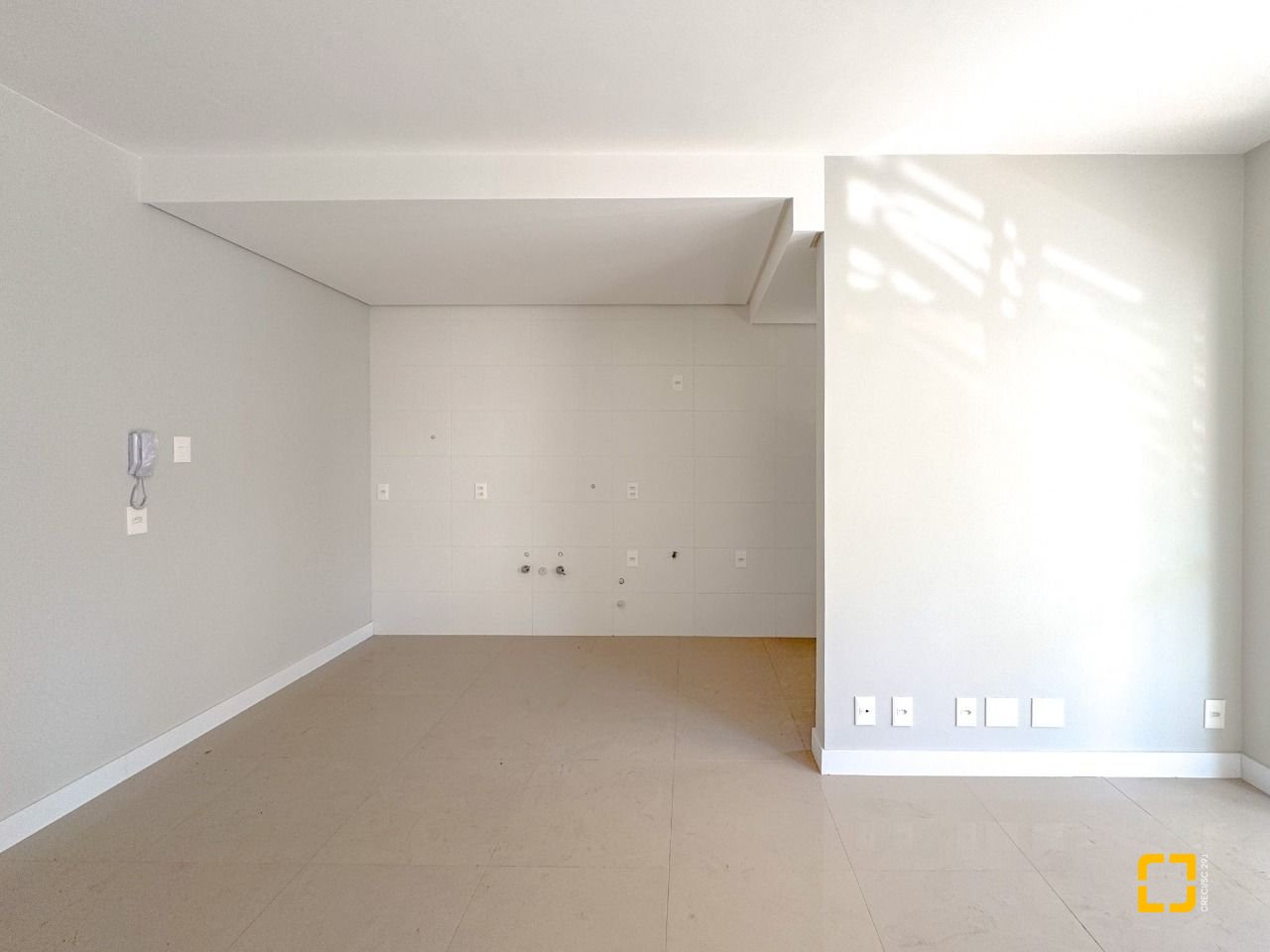 Apartamento com 76m², 4 quartos (sendo 2 suítes), 1 garagem, no bairro Itacorubi em Florianópolis