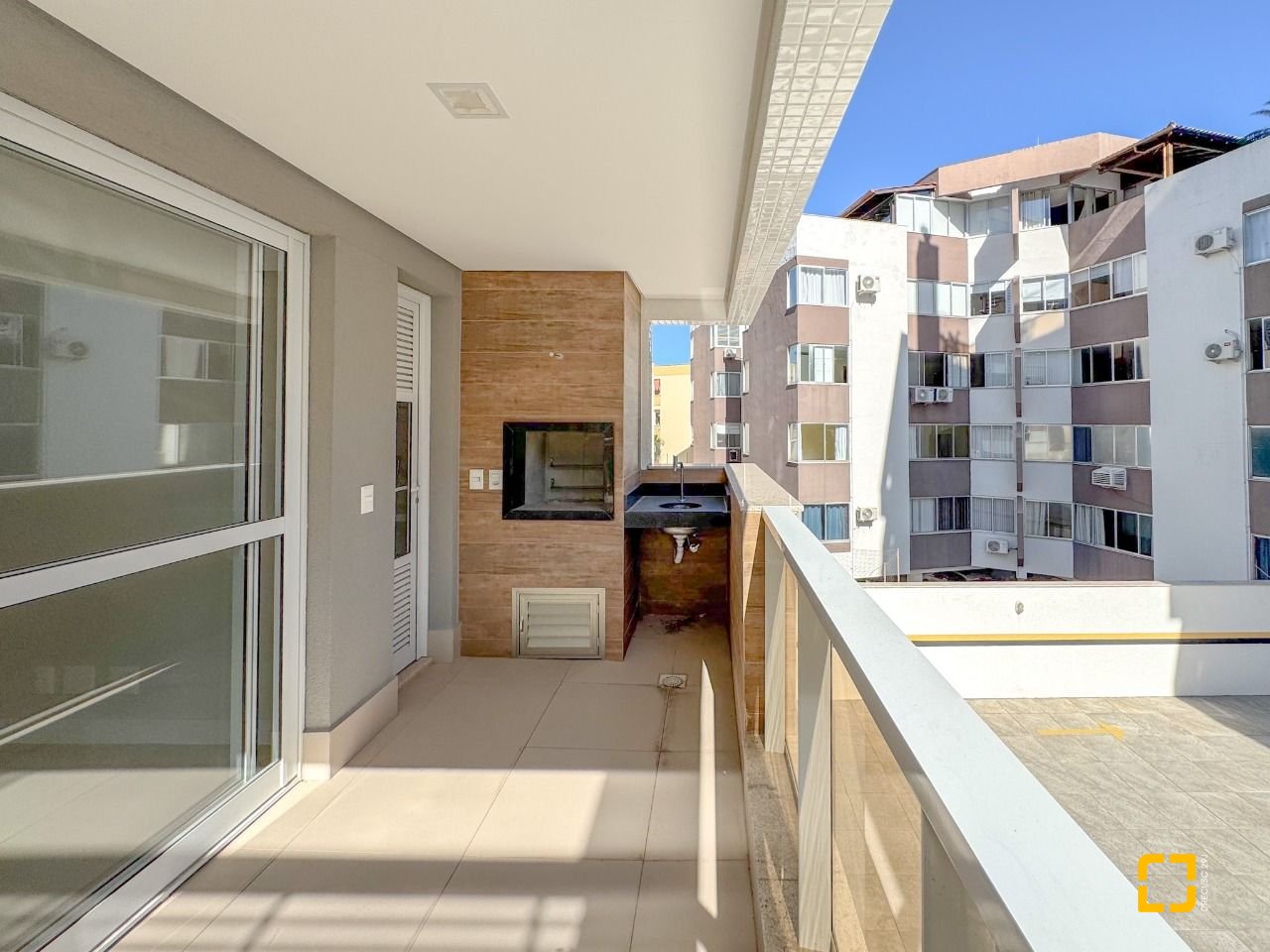 Apartamento com 76m², 4 quartos (sendo 2 suítes), 1 garagem, no bairro Itacorubi em Florianópolis