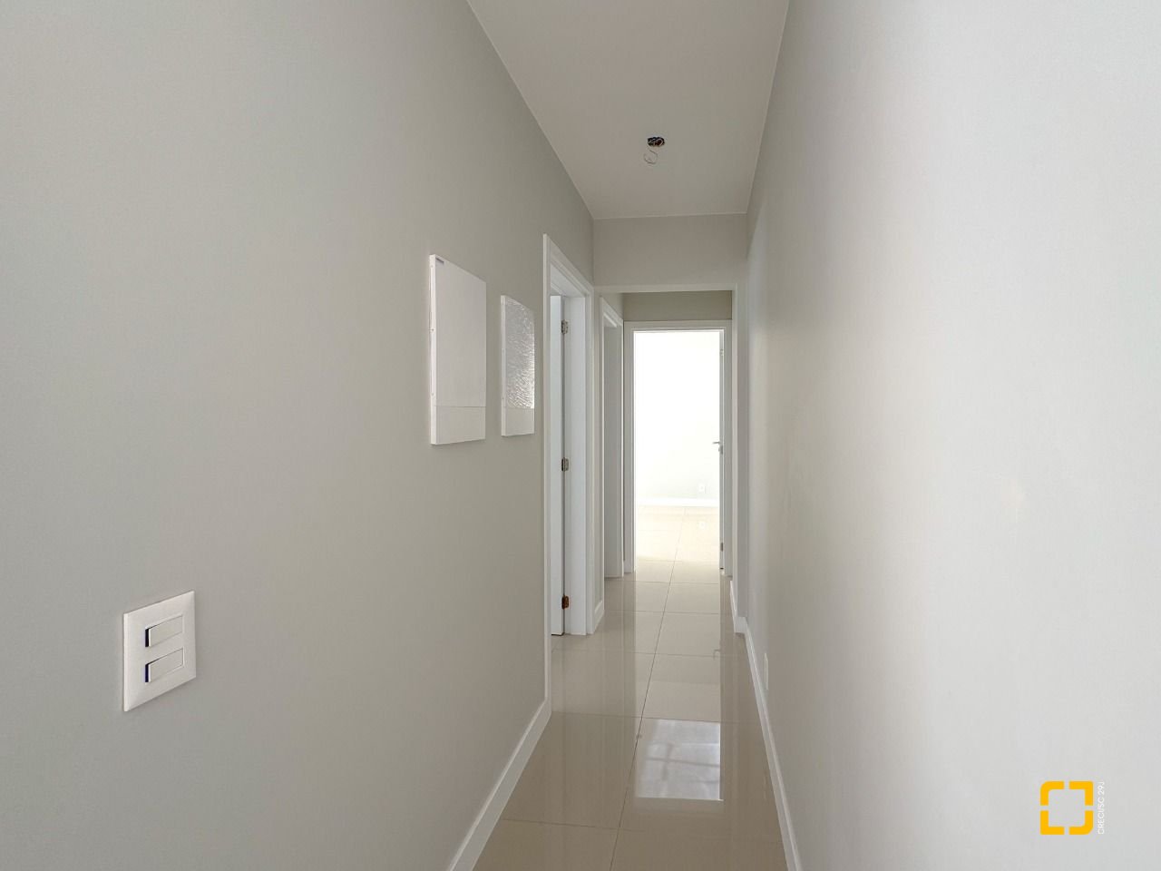 Apartamento com 76m², 3 quartos (sendo 1 suíte), 2 garagens, no bairro Itacorubi em Florianópolis