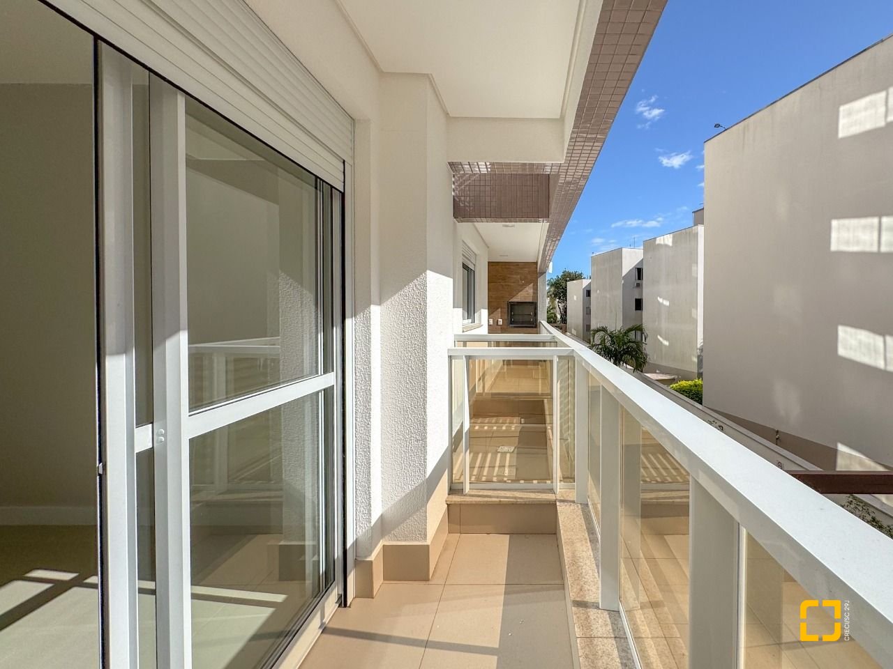 Apartamento com 76m², 3 quartos (sendo 1 suíte), 2 garagens, no bairro Itacorubi em Florianópolis