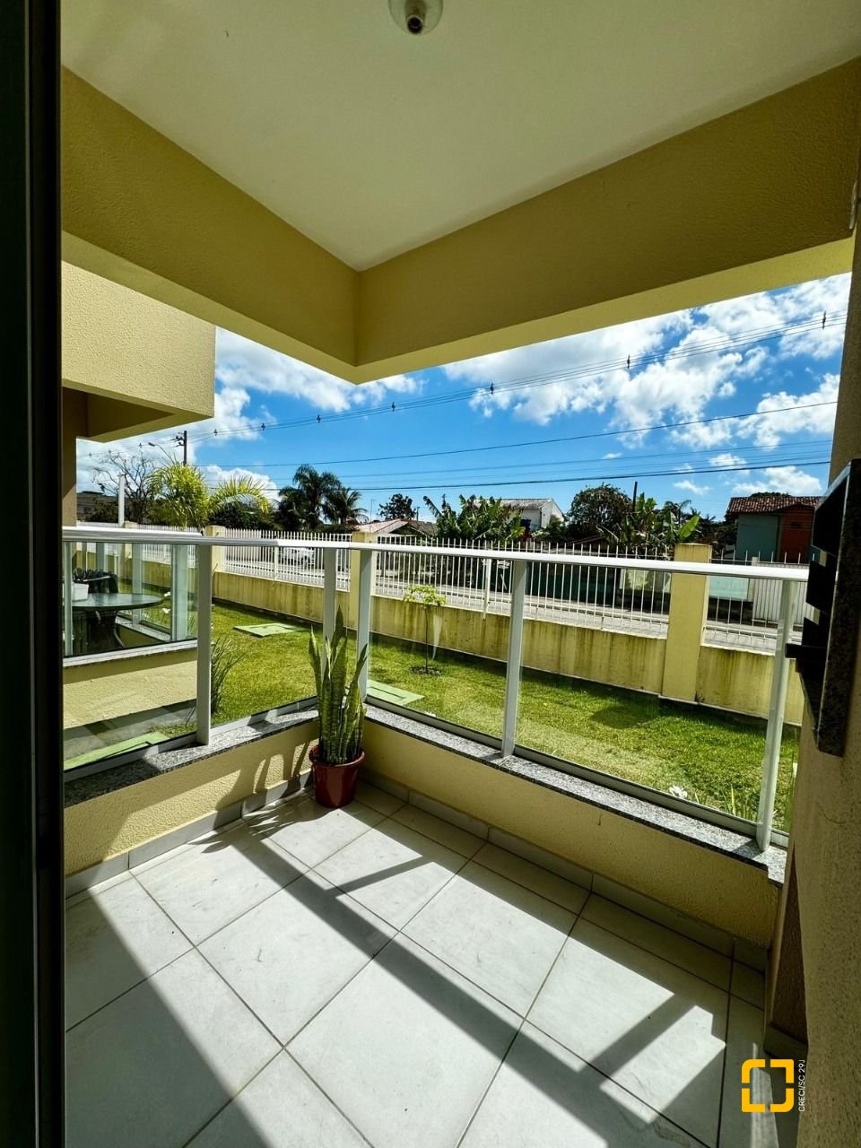 Apartamento com 60m², 3 quartos (sendo 1 suíte), 1 garagem, no bairro Vargem Grande em Florianópolis