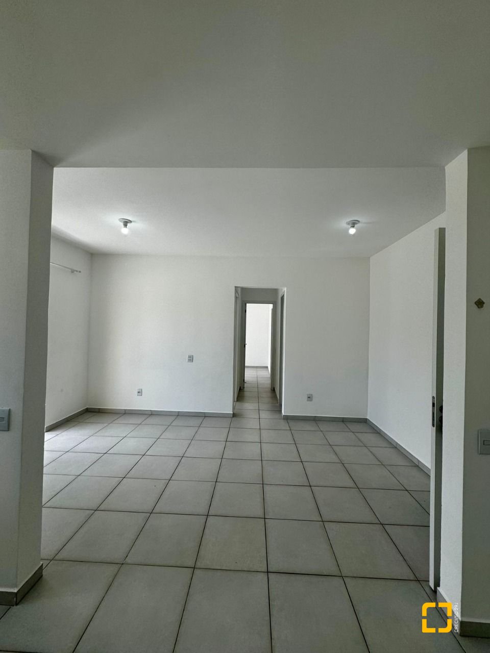 Apartamento com 60m², 3 quartos (sendo 1 suíte), 1 garagem, no bairro Vargem Grande em Florianópolis