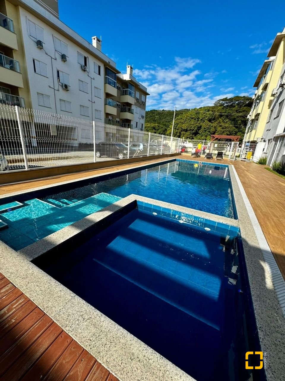 Apartamento com 60m², 3 quartos (sendo 1 suíte), 1 garagem, no bairro Vargem Grande em Florianópolis