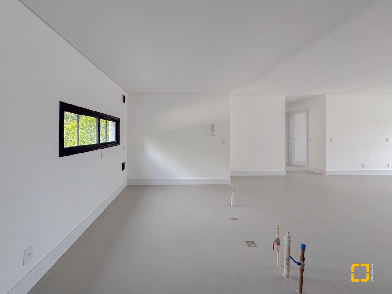 Apartamento com 166m², 6 quartos (sendo 3 suítes), 3 garagens, no bairro João Paulo em Florianópolis