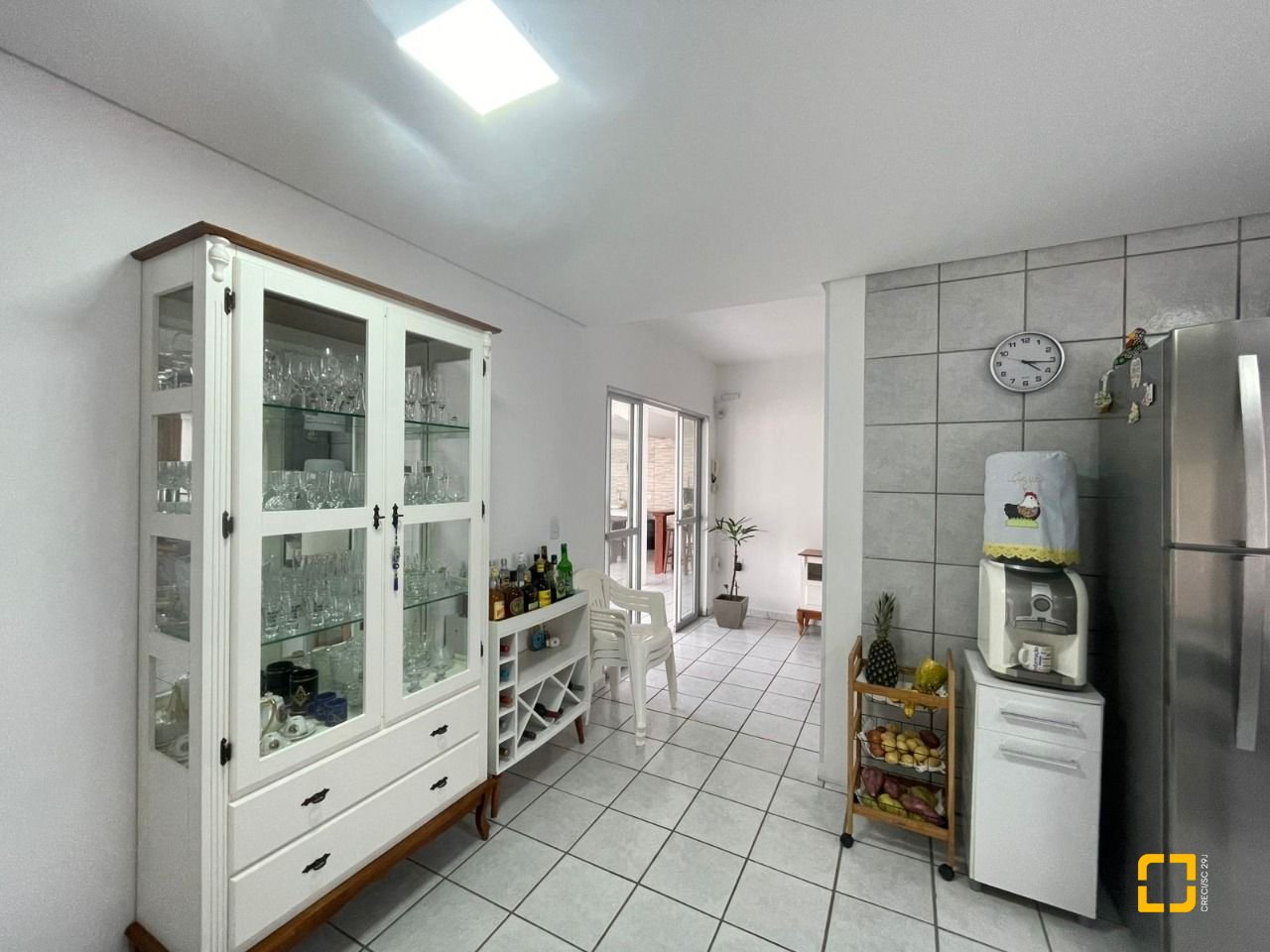 Casa com 210m², 5 quartos (sendo 2 suítes), 3 garagens, no bairro Ingleses em Florianópolis