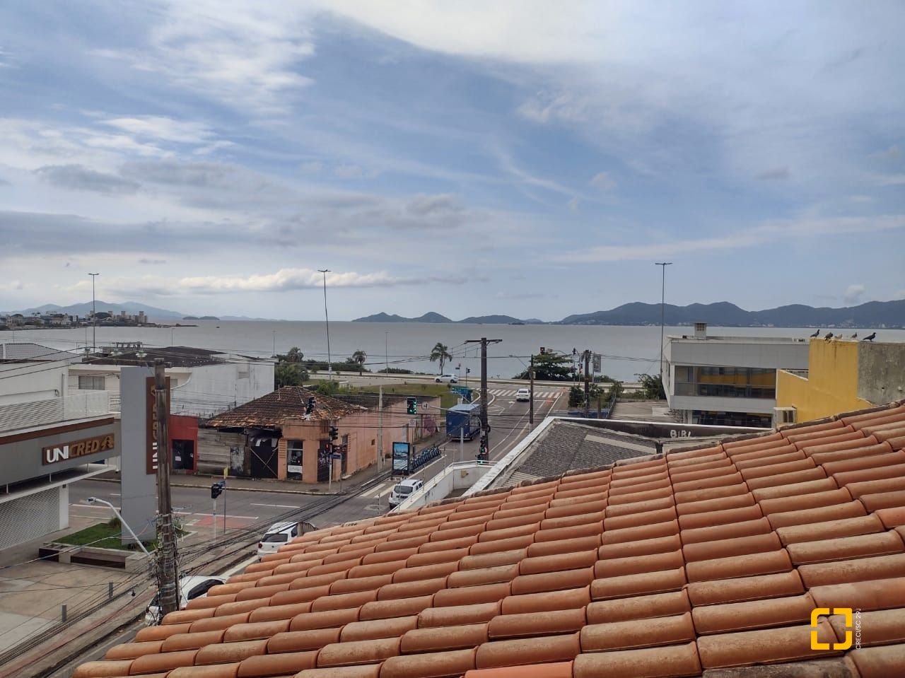 Casa com 326m², 7 garagens, no bairro Estreito em Florianópolis