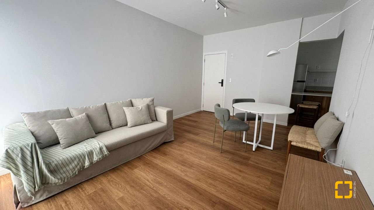 Apartamento com 71m², 2 quartos, 1 garagem, no bairro Córrego Grande em Florianópolis