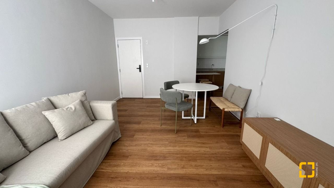 Apartamento com 71m², 2 quartos, 1 garagem, no bairro Córrego Grande em Florianópolis