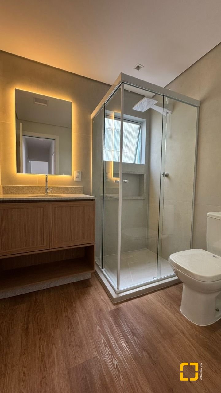 Apartamento com 71m², 2 quartos, 1 garagem, no bairro Córrego Grande em Florianópolis