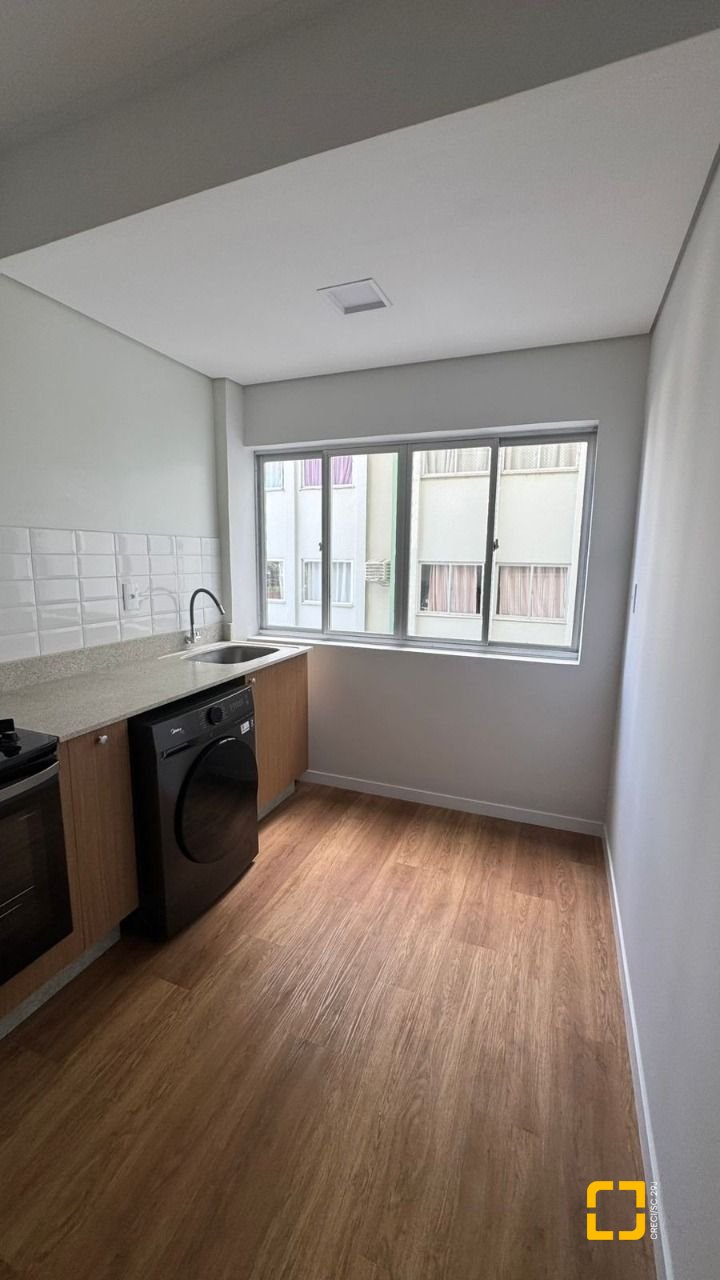 Apartamento com 71m², 2 quartos, 1 garagem, no bairro Córrego Grande em Florianópolis